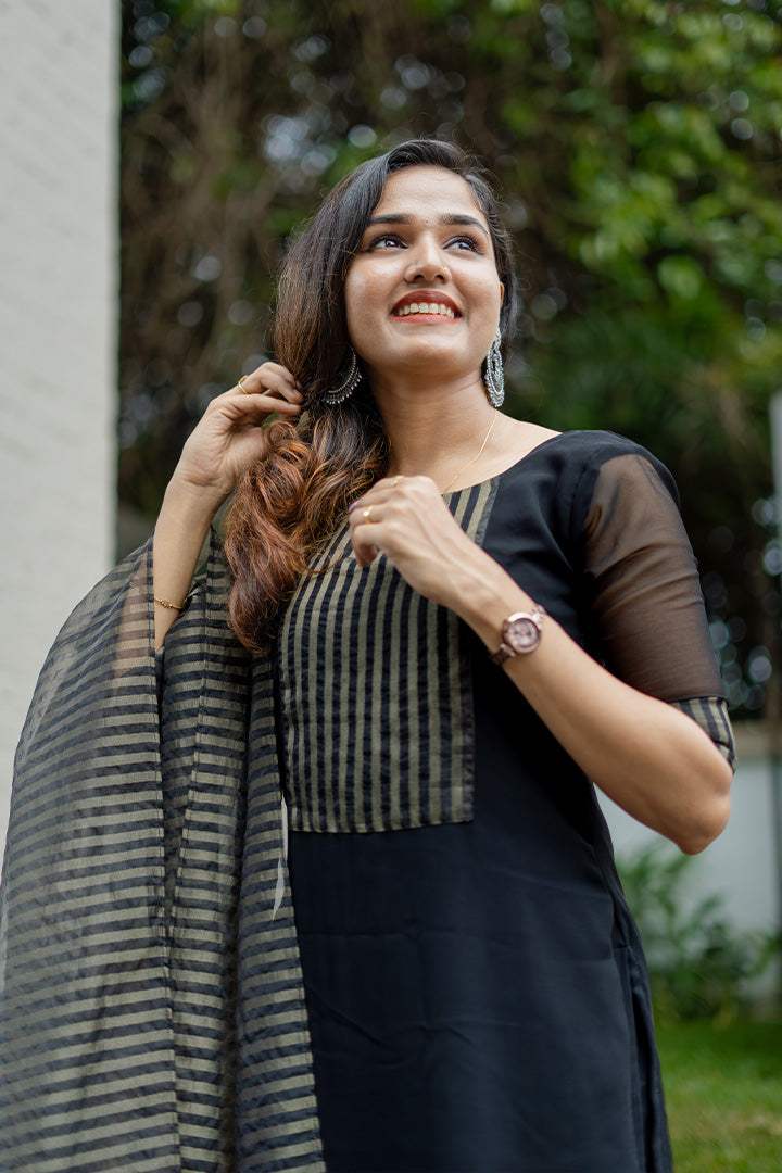 Lapis - Slitted Kurthi Set