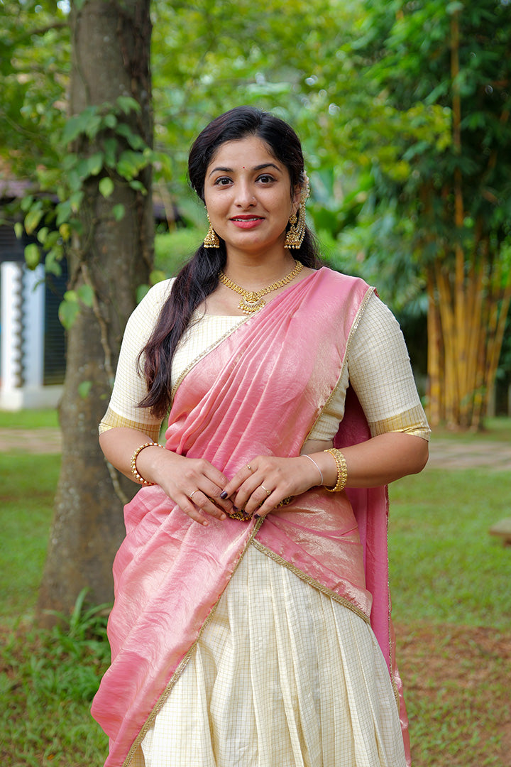 Varnam Top, Skirt & Dupatta Pink (ONMKUL)