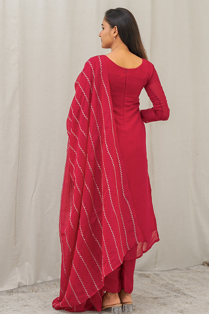 Natalia (top,bottom,dupatta)