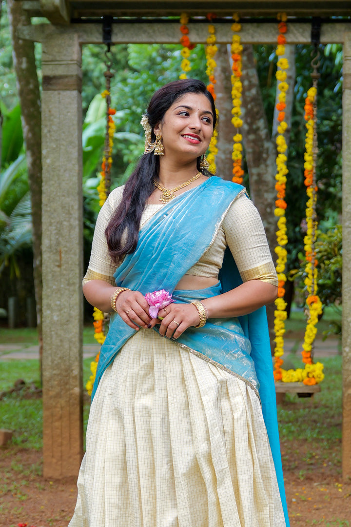 Varnam Top,skirt & Dupatta Blue (ONMKUL)