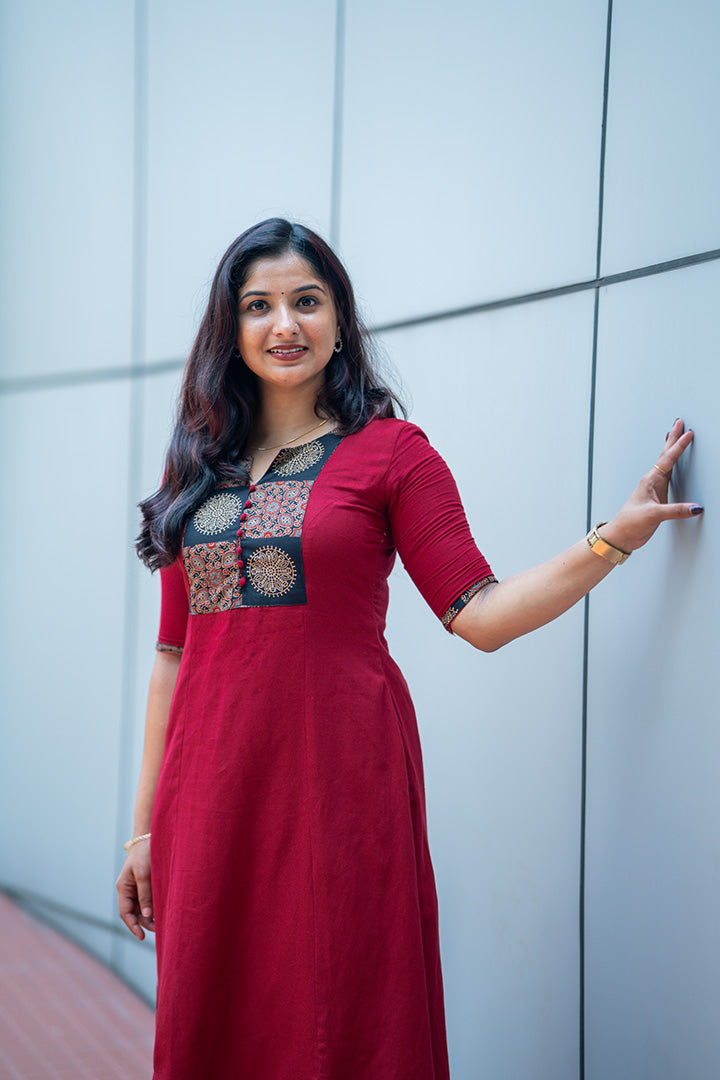 Vee(kurti&bottom)(290425KUL)
