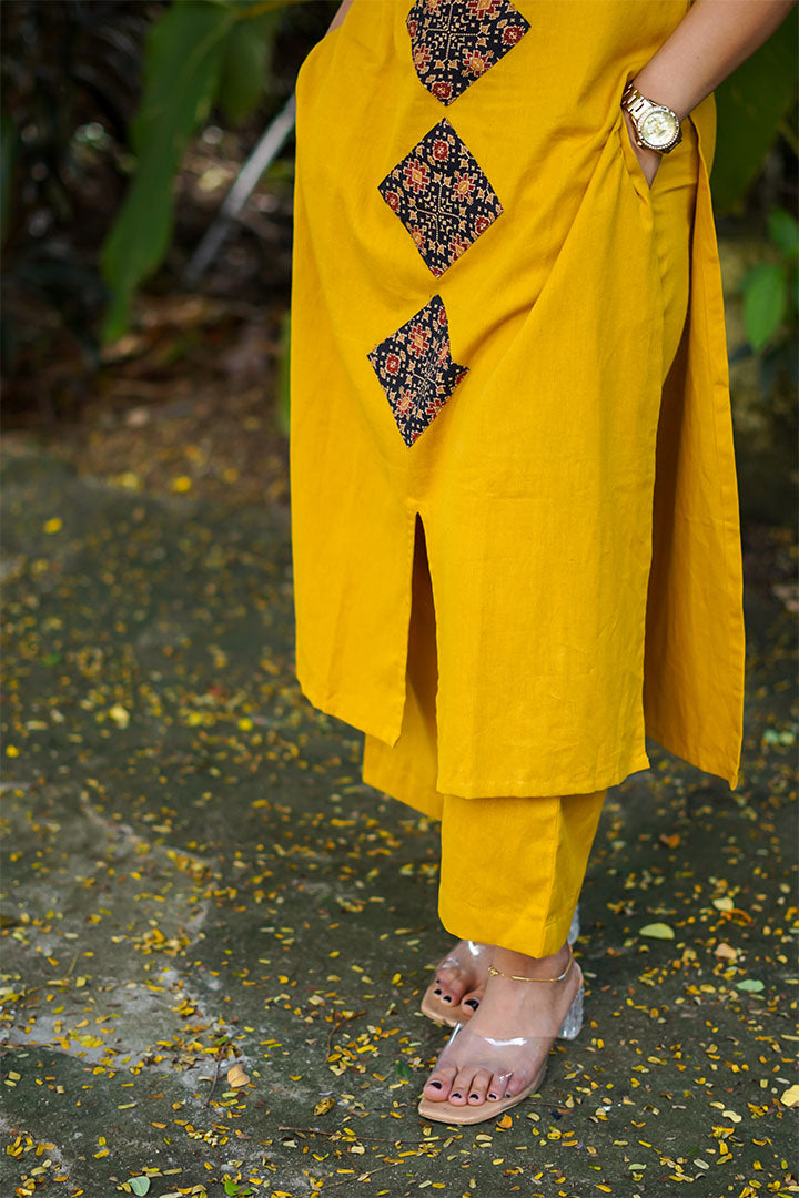 Chempaca(kurti & bottom)(090625KUL)