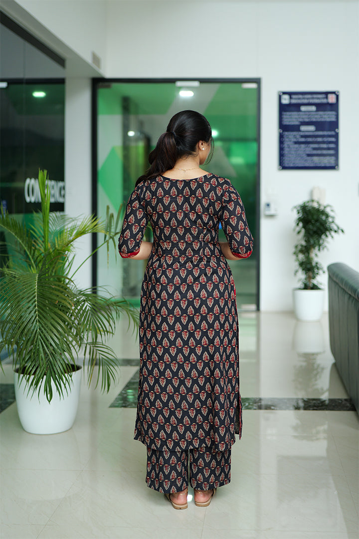 Avyablack(Kurti&bottom)(110925KD1)