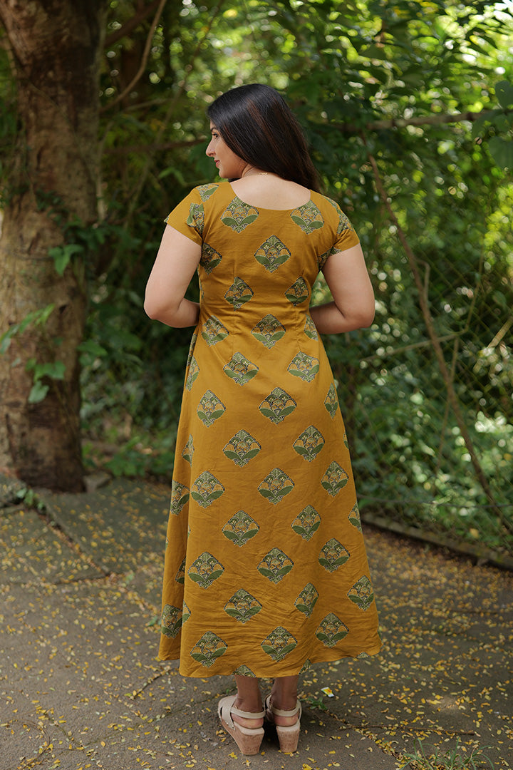 Gowri(100926KD1)