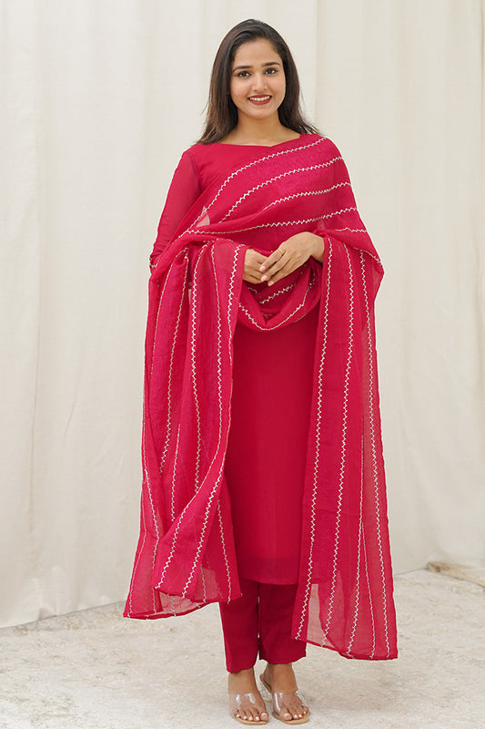 Natalia (top,bottom,dupatta)