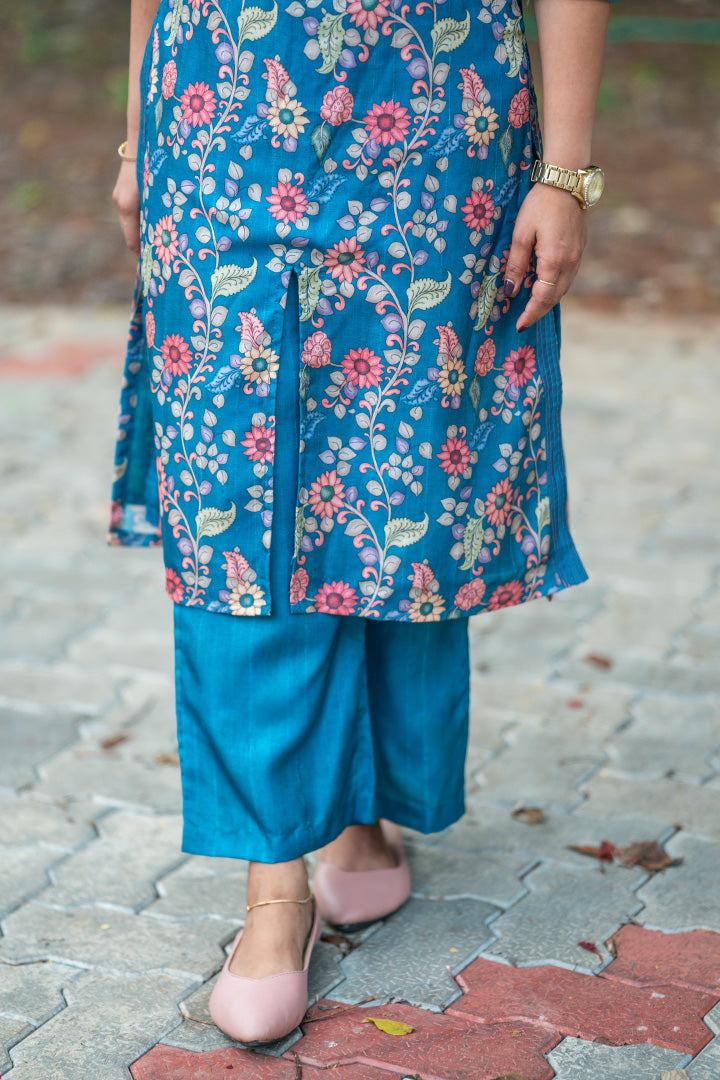 Pia(kurti&bottom)(300425KUL)
