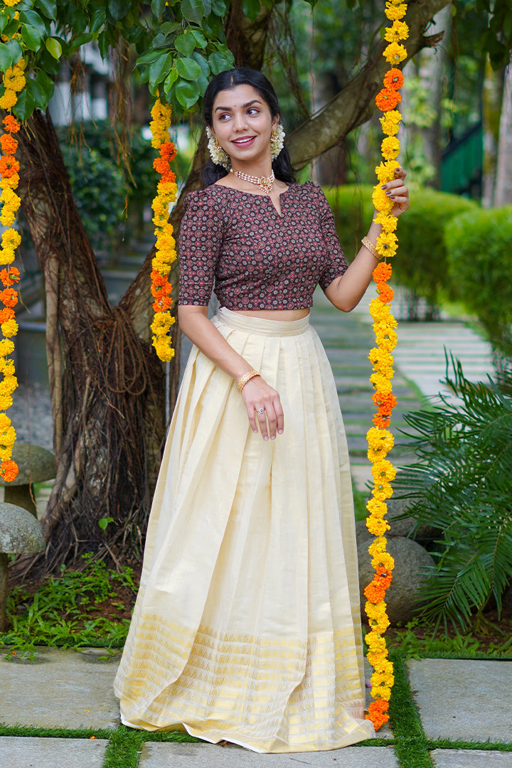 Thiruvathira black Top & Skirt (ONMKUL)