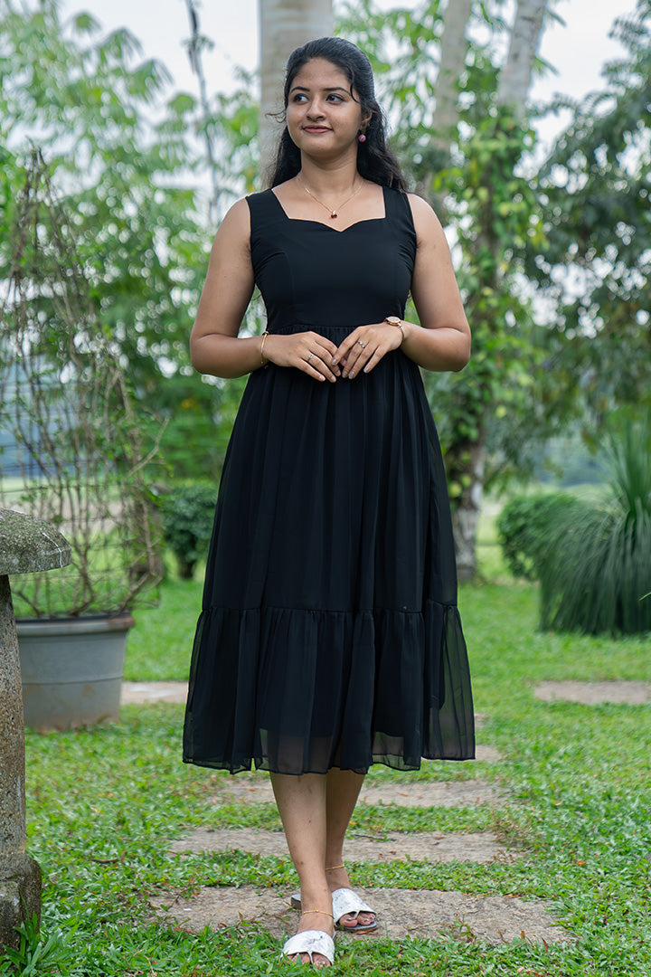 dress cutting design Easy dress design Cutting & Stitching #westerndress #sewing #clothingbrand #stitching #easytips | Noor Shidiki