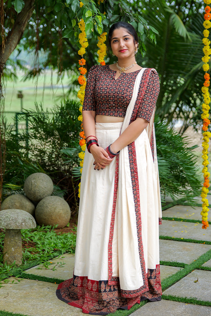 Parijatham Top, Skirt & Dupatta-Black (ONMKUL)