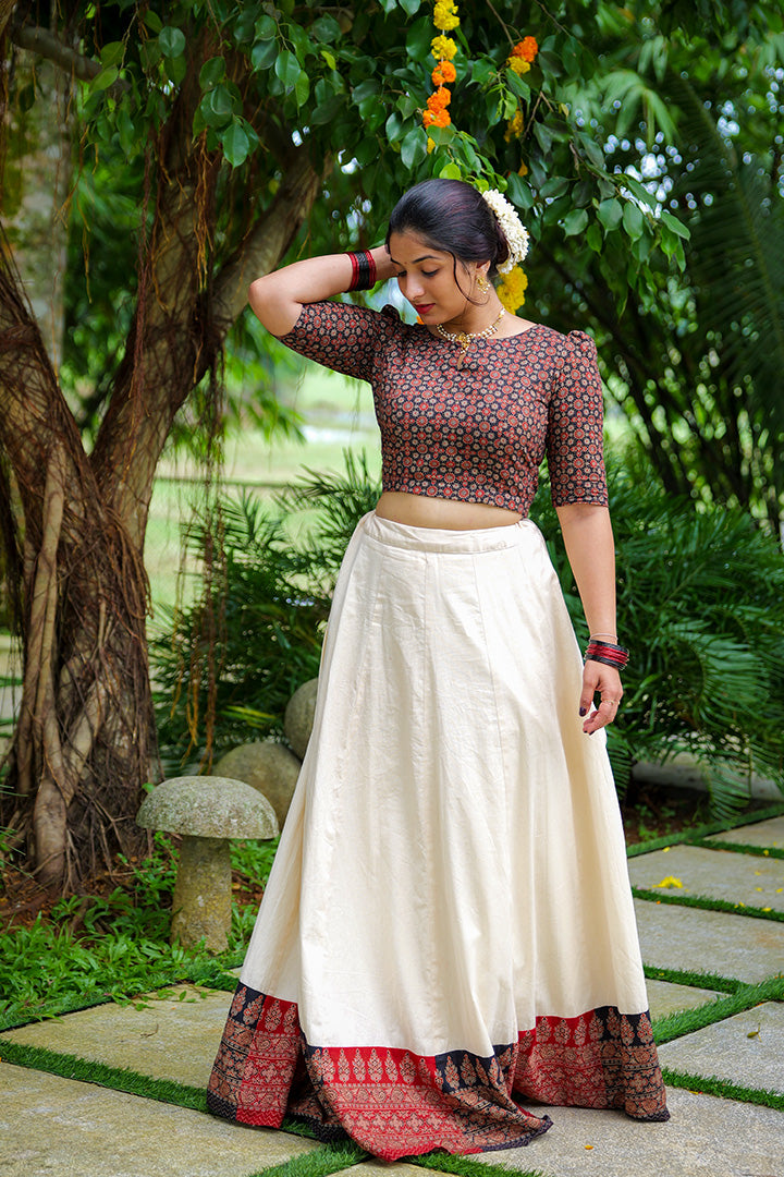 Parijatham Top & Skirt Black (ONMKUL)