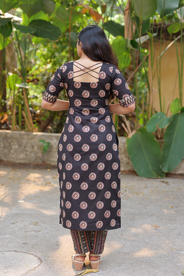 Mridula(Top only)(100326KUL)