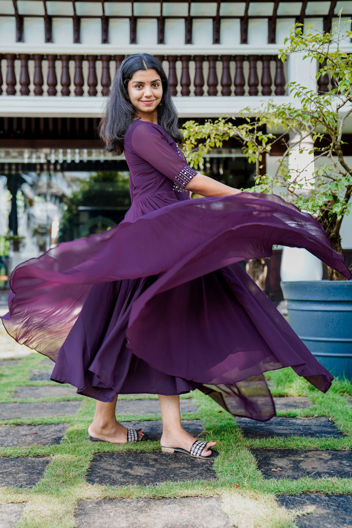 dark purple dress on dark skin Purple Satin Dinner Dress Outfit Ideas