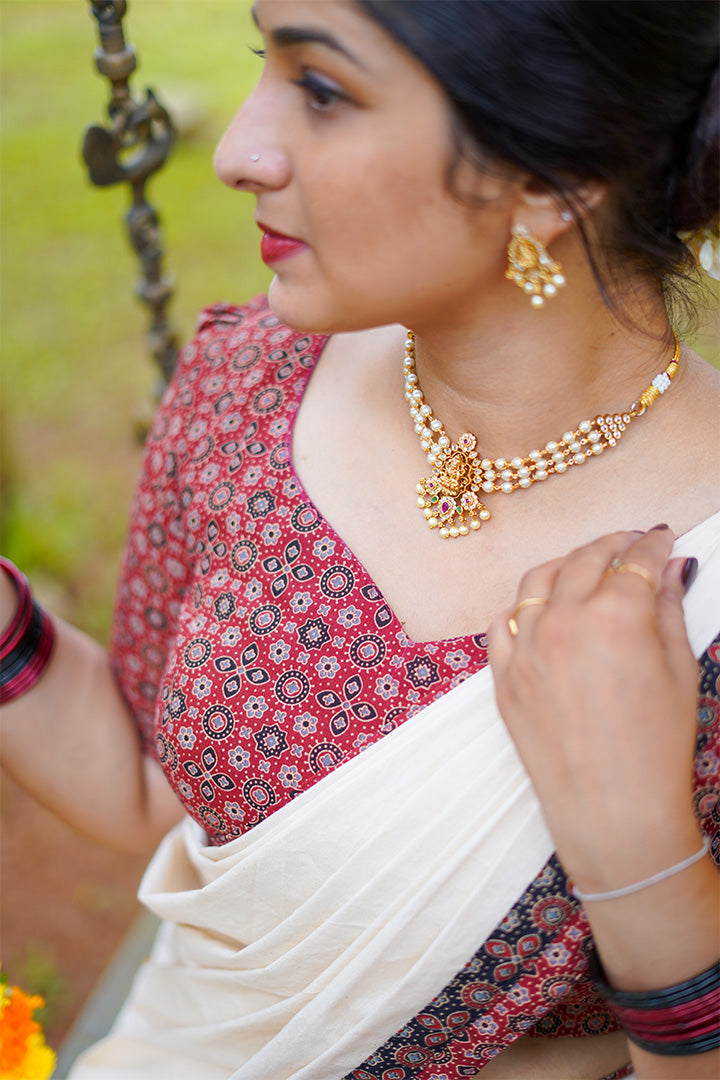 Parijatham Top, Skirt & Dupatta-Red (ONMKUL)