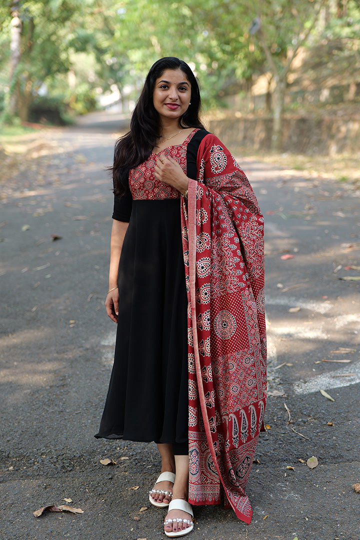 Anvika(Kurti&Dupatta)(020126KUL)