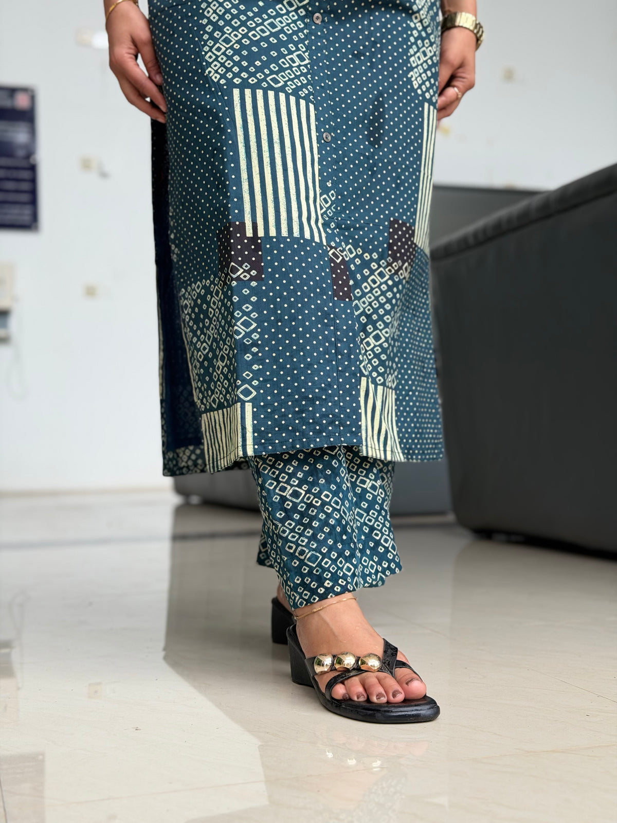Varadha(Kurti&bottom)(261026KUL)