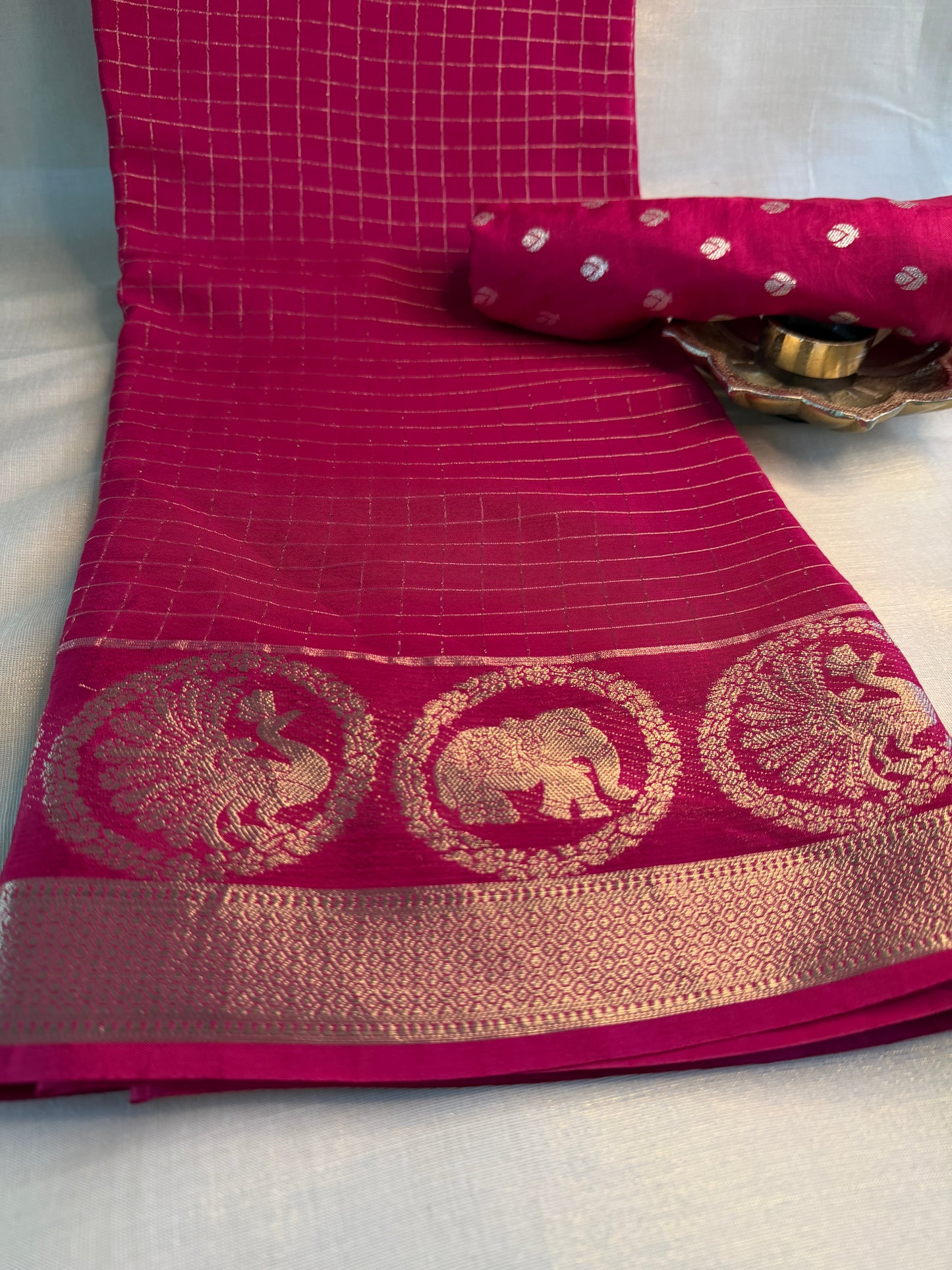 Gulabi(250626SAREVA)