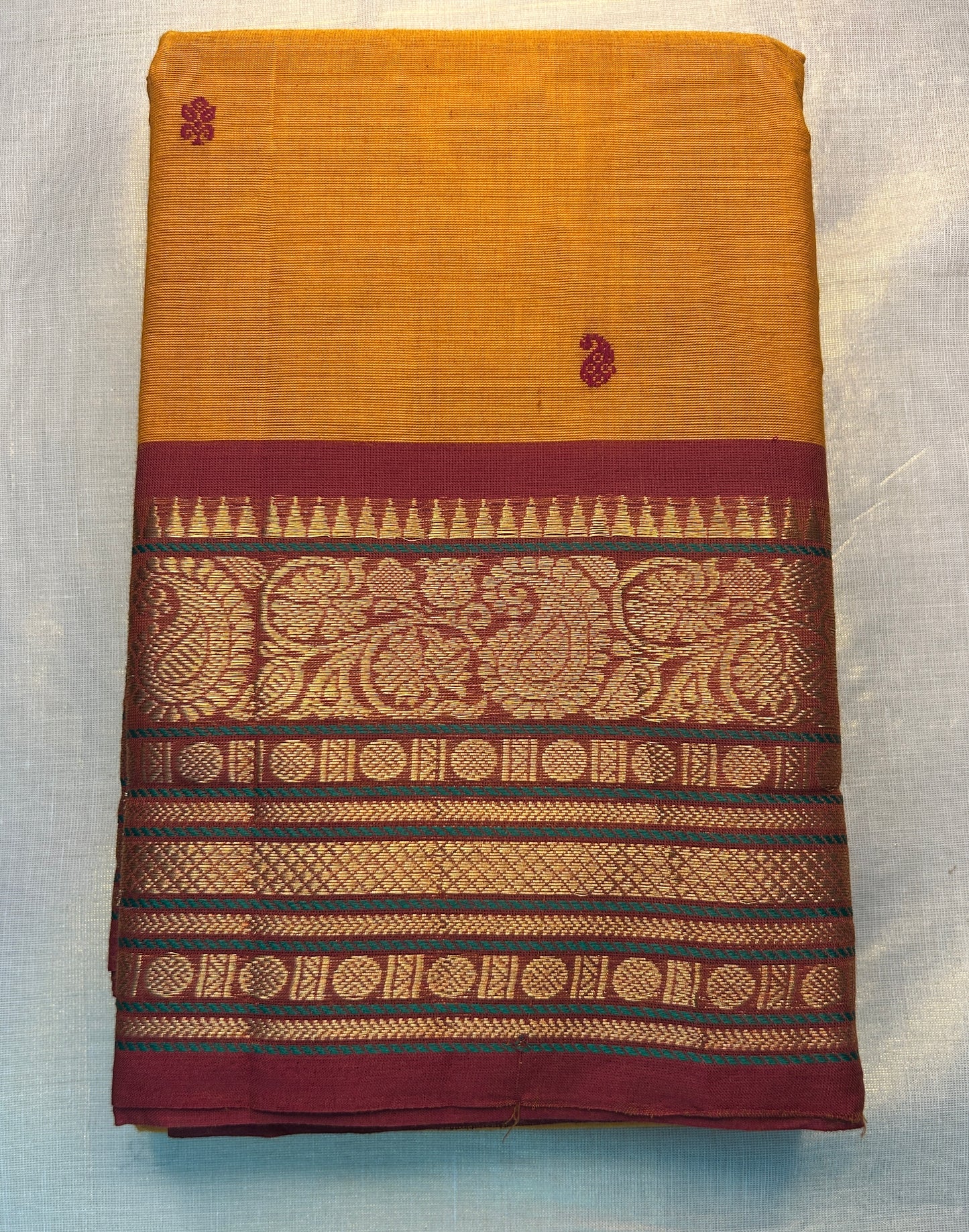Maharani(020526SAREVA)