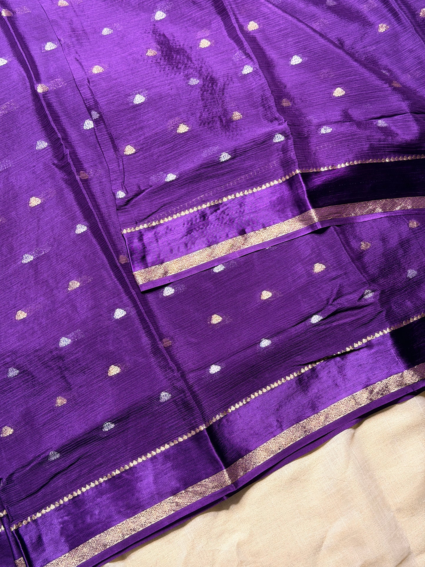 Mahika(040826SAREVA)
