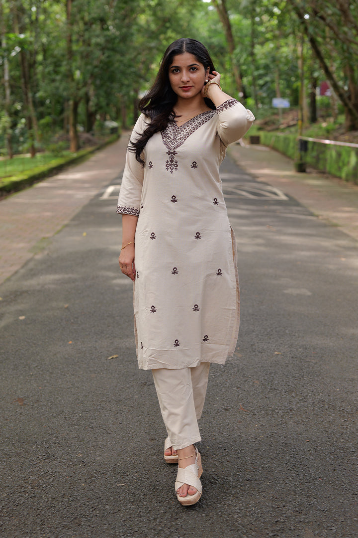Aparana(220826KUL)