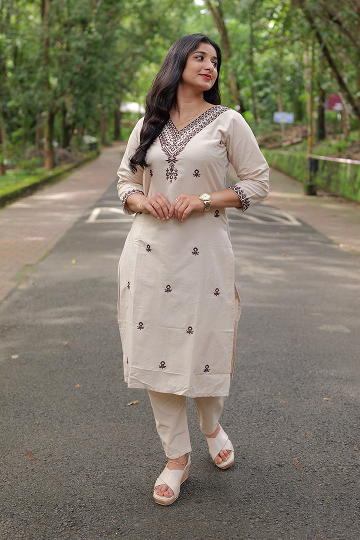 Aparana(220826KUL)