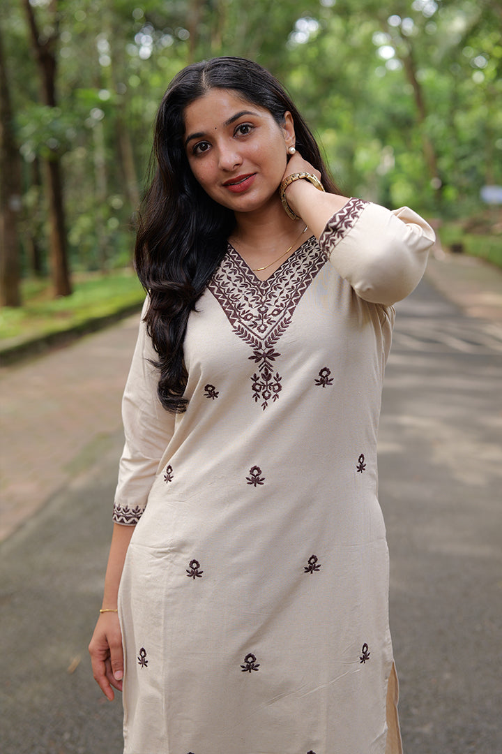 Aparana(220826KUL)