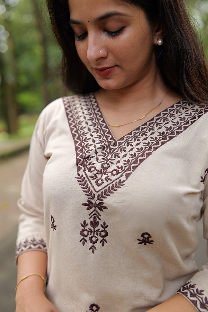 Aparana(220826KUL)