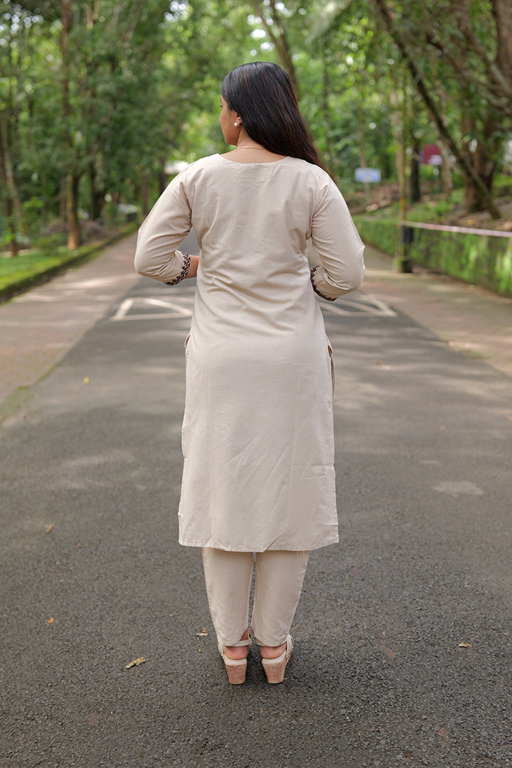 Aparana(220826KUL)