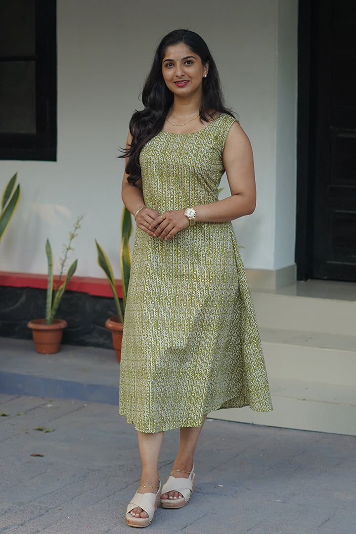 Neena(Inner Only)(260226KD1)